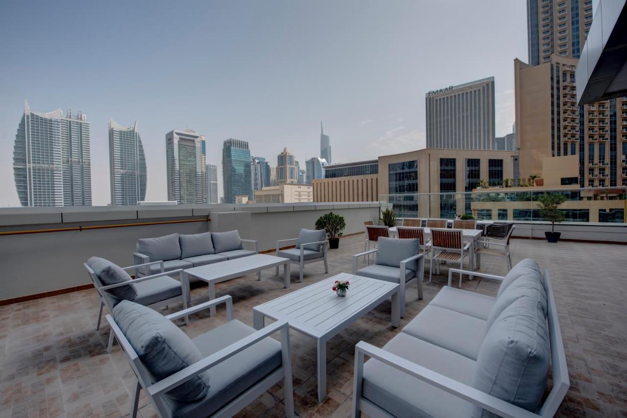 Royal regency suites dubai marina